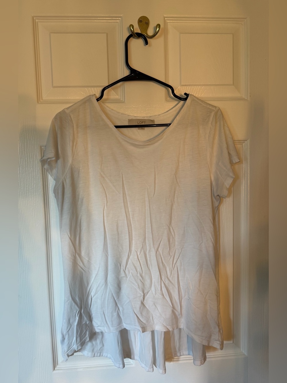 LOFT White Short Sleeve Scoop Neck Tee with Hi-Lo Hem